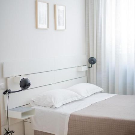 Dall Arca Smart Flat - Central Station Checkpoint Барі Екстер'єр фото